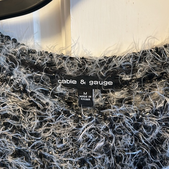 Cable & gauge knit sweater new without tags - Picture 3 of 3